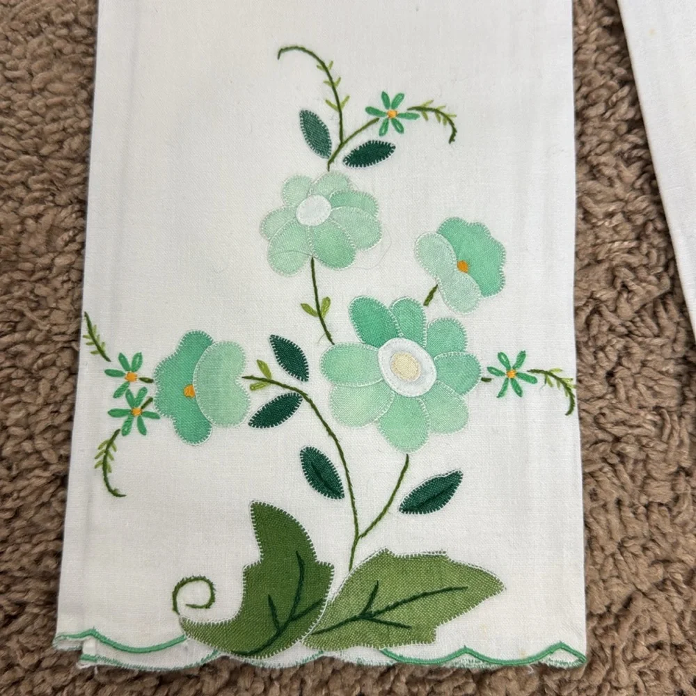 Vintage Mid Century Hand Embroidered Handmade Napkins Green White Floral Flowers